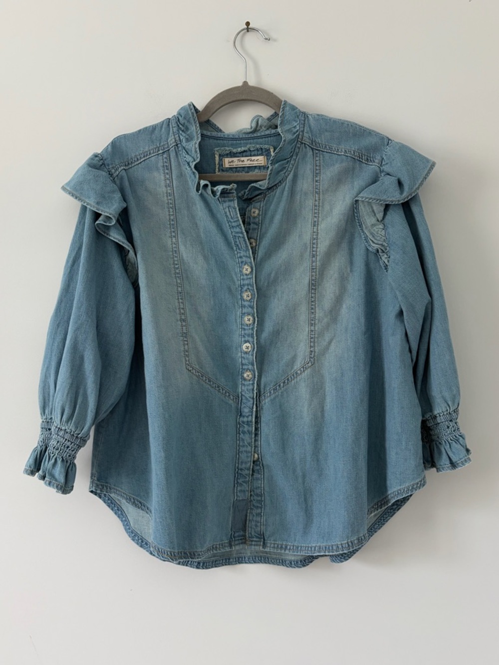 Free People Louise Denim Light Wash Button Down Ruffle Detail Blouse S - Picture 2 of 8